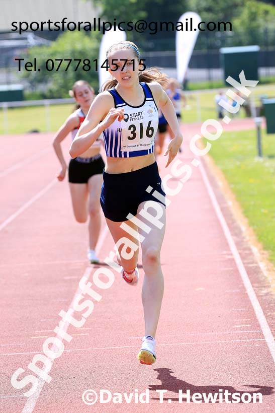 Girls Under-15s 800 metres, 2024 North Eastern Track and Field Champs., Middlesbrough.  Photo: David T. Hewitson/Sports for All Pics